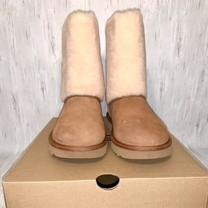 NWT🌟 LAST PAIR 🌟UGG Classic Short II Sherpa Cuff